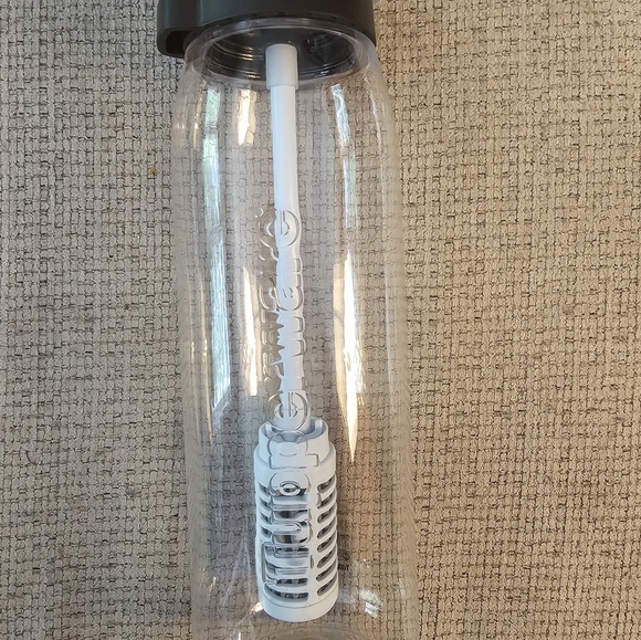 Tupperware | Kitchen | Tupperware Filtered Water Bottle | Poshmark
